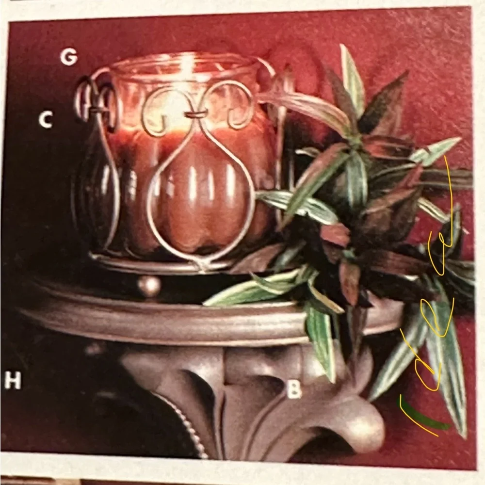 Home Interiors Vintage Fleur De Lis Accent Wall Planter/shelf